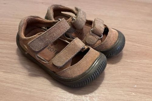 Hnědé barefoot sandály Protetika - velikost 20