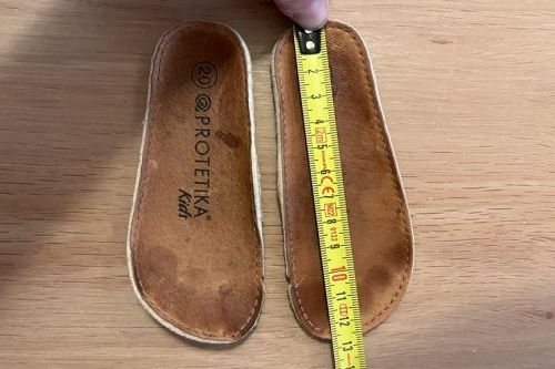 Hnědé barefoot sandály Protetika - velikost 20