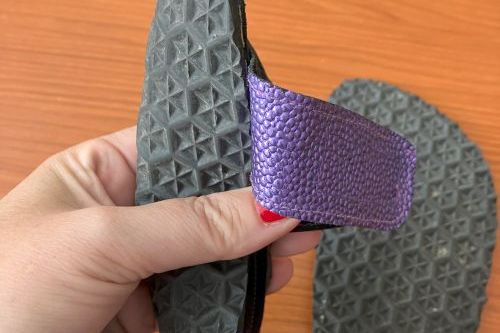 Ručně šité sandálky fialové jako nové, rozměry 19,7 x 8,5 cm